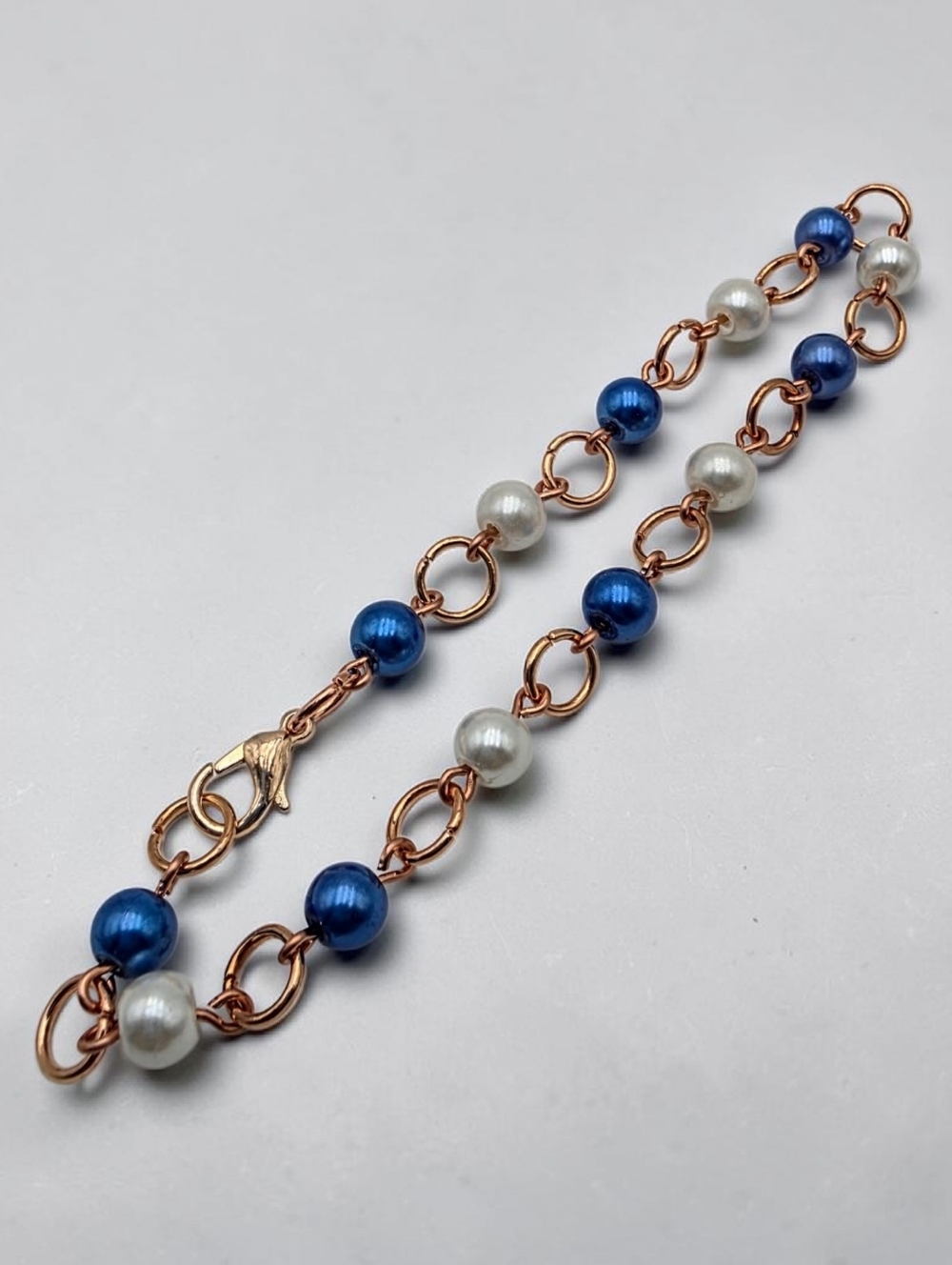 Blue and White Beaded Anklet – Handmade Pearl Style Chain Anklet.
